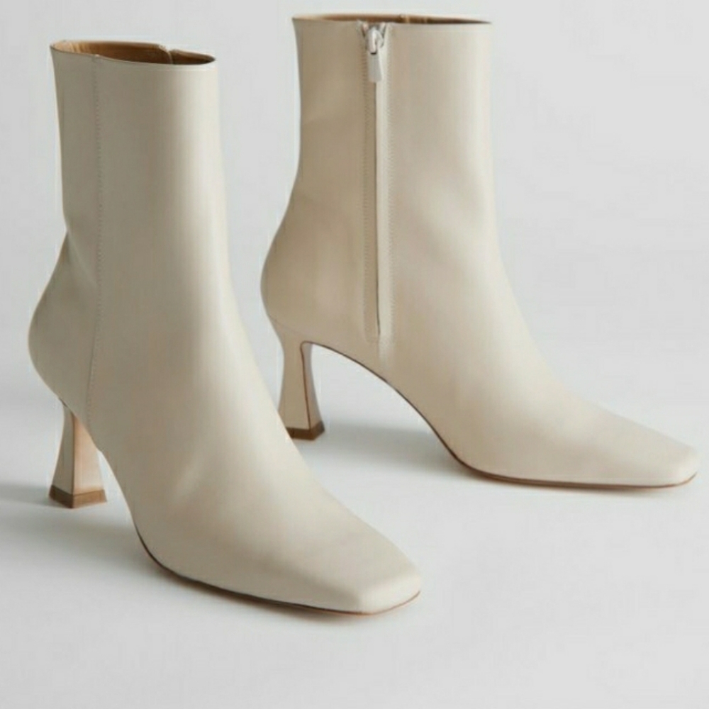 & Other Stories Cream Boots - Picture 3 of 8